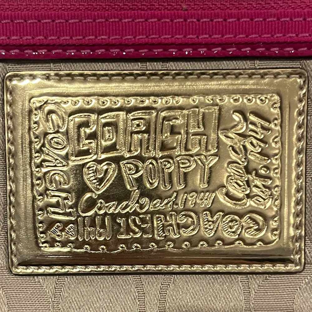 NWOT COACH POPPY wristlet - Picture 3 of 5